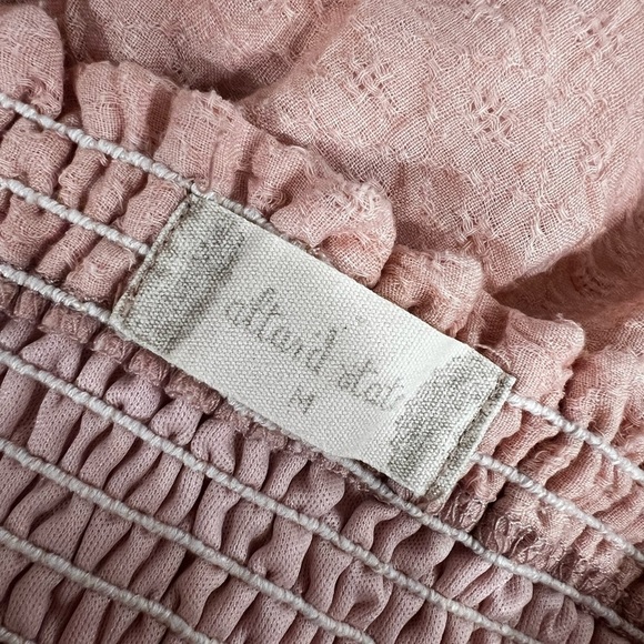 ALTAR D'STATE Ruched Salmon Tiered Babydoll Mini Dress Sz M - Picture 4 of 4